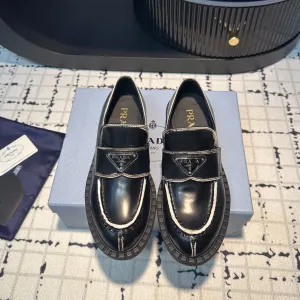 PRA SCHOCOLATE BRUSHED LOAFERS BLACK AND WHITE BORDER CALFSKIN